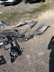 Vehicle Parts Image #3